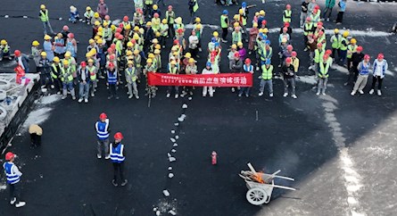 泸州兴泸居泰建设有限公司习水万达广场项目部开展消防演练实践培训