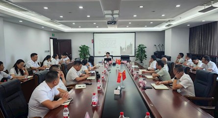  学党史 强作风 促发展 —兴泸居泰党总支邀请党校讲师进企业授课